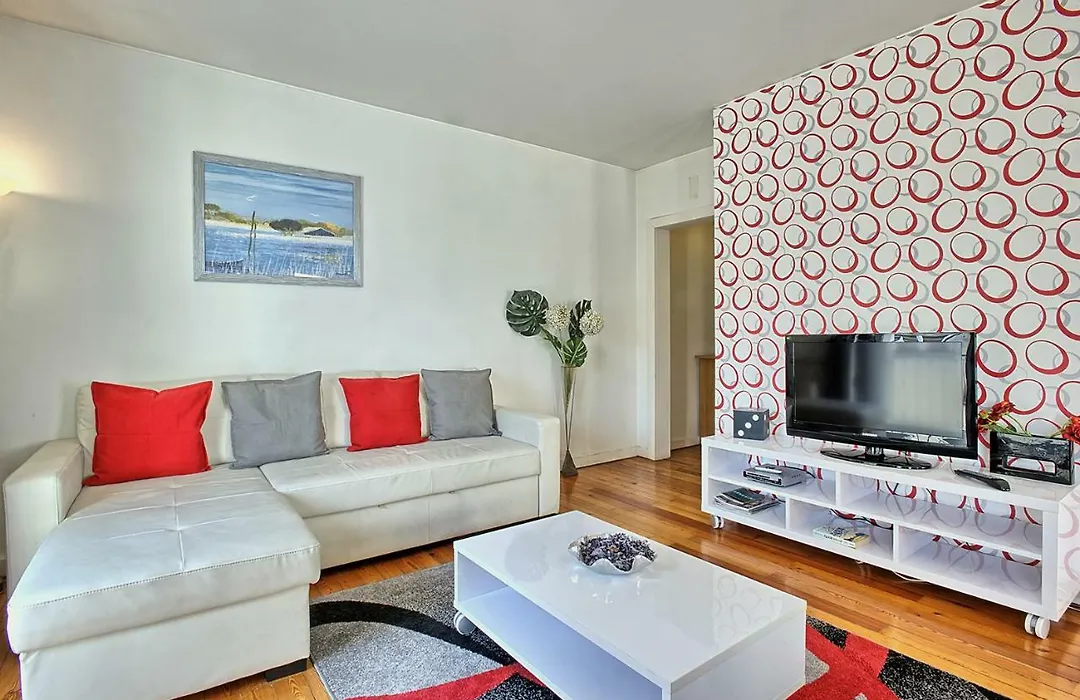 MyPlaceLisbon - Bairro Alto Apartment-1