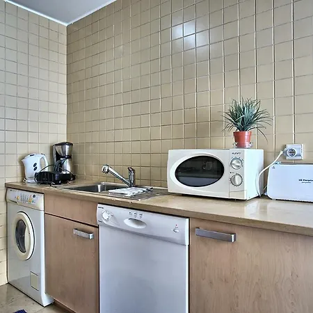 MyPlaceLisbon - Bairro Alto Apartment-3