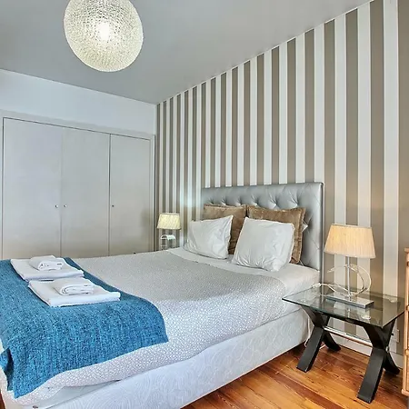 MyPlaceLisbon - Bairro Alto Apartment-3