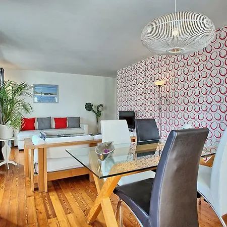 MyPlaceLisbon - Bairro Alto Apartment-2